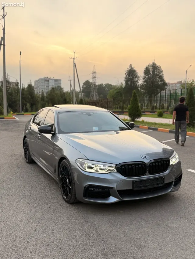 BMW 5 series 2018 · 2.0 AT