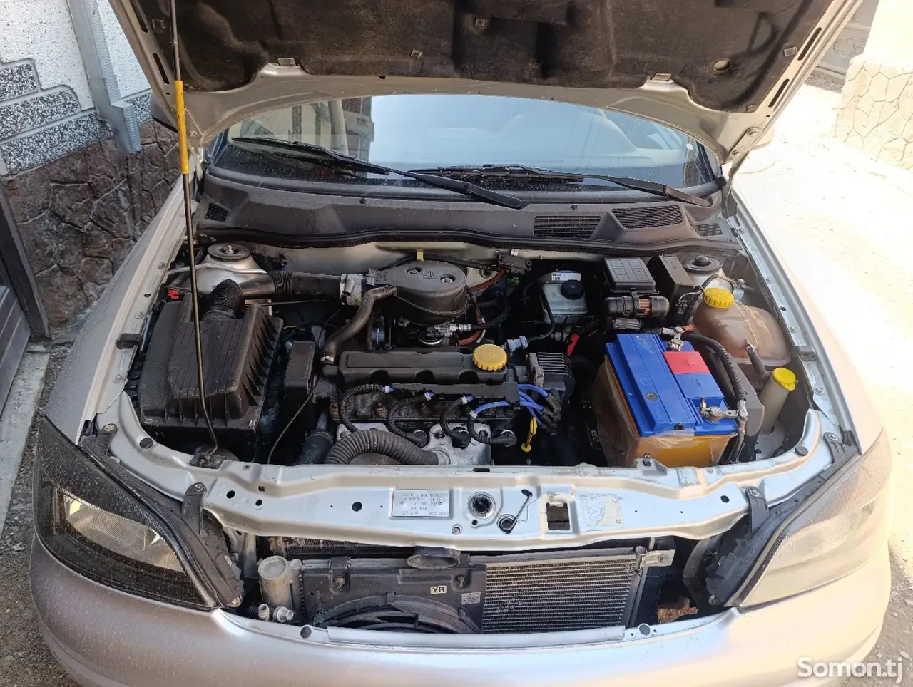 Opel Astra G 2000 · 1.6 MT
