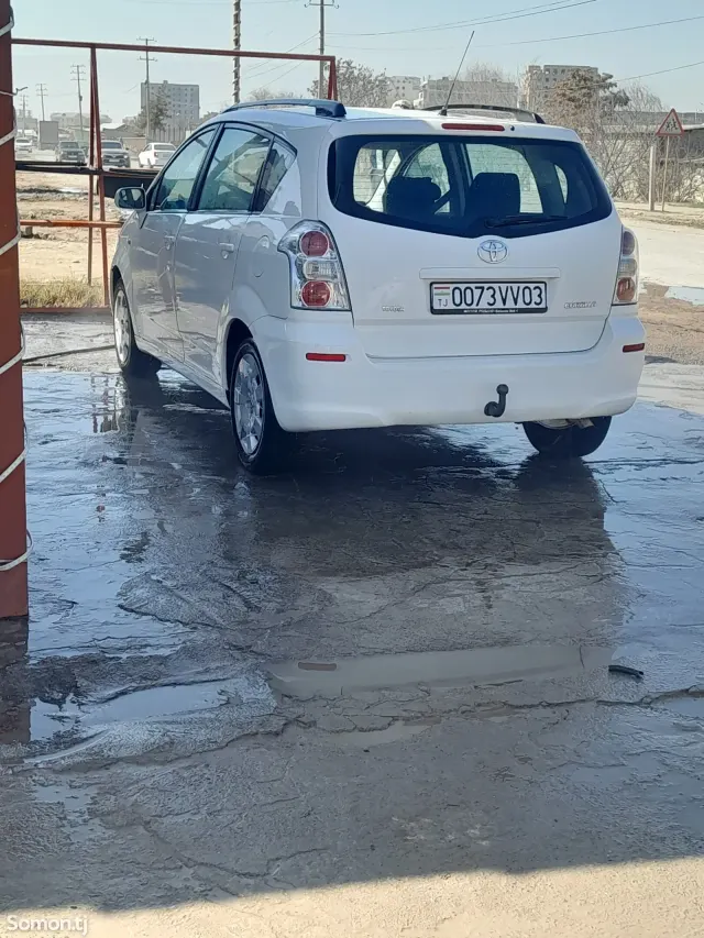 Toyota Verso 2007 · 2.2 MT