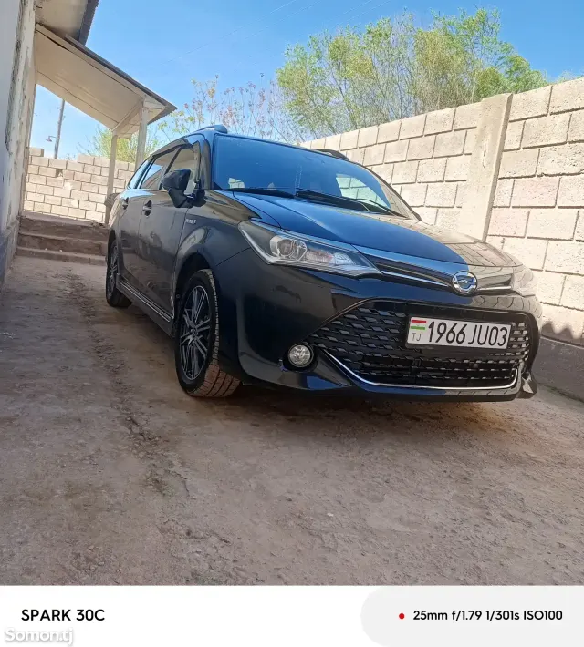 Toyota Corolla 2015 · 1.5 AT