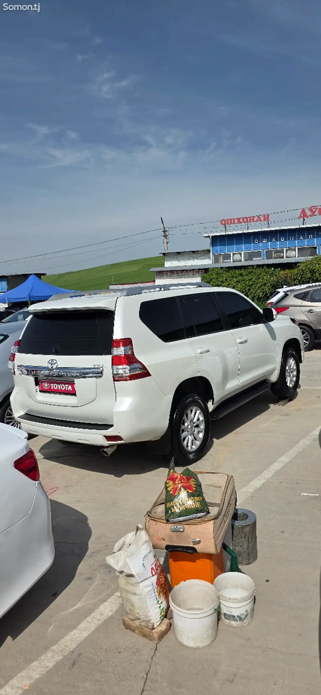 Toyota Land Cruiser Prado 2012 · 4.0 AT
