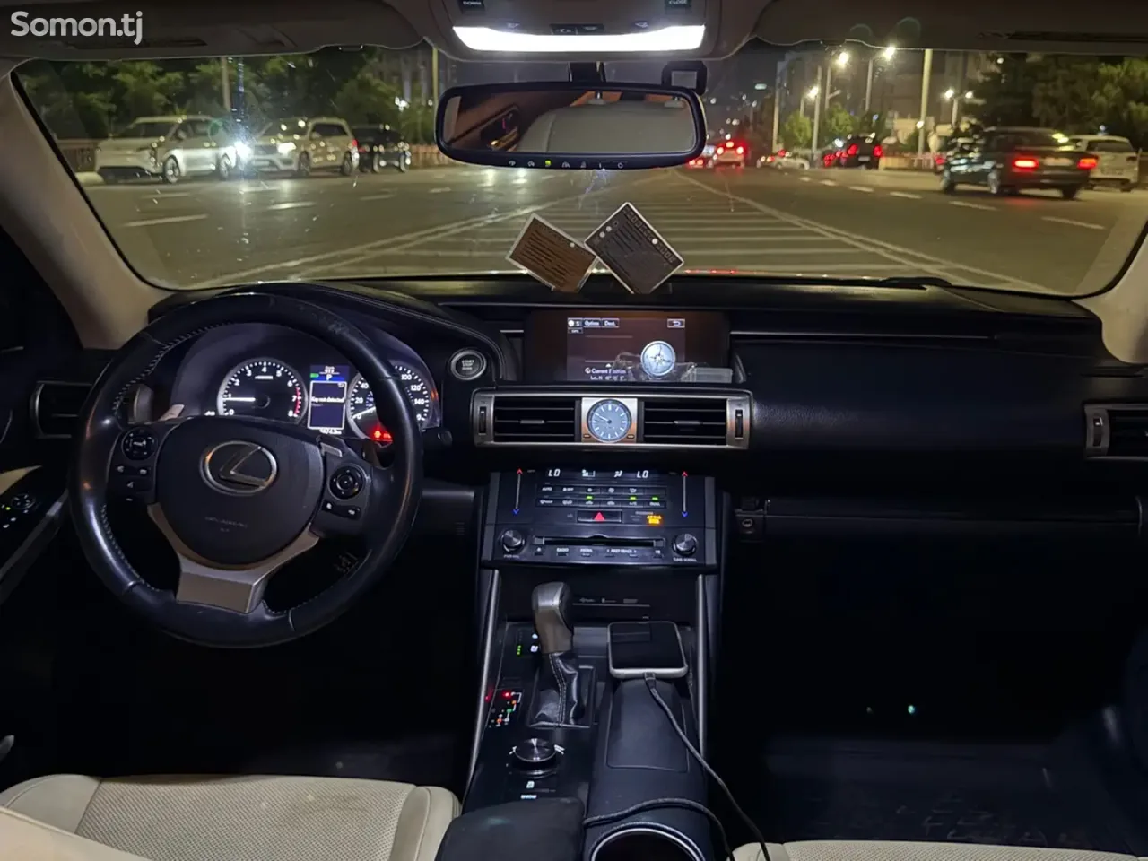 Lexus IS series 2014 · 2.5 AT
