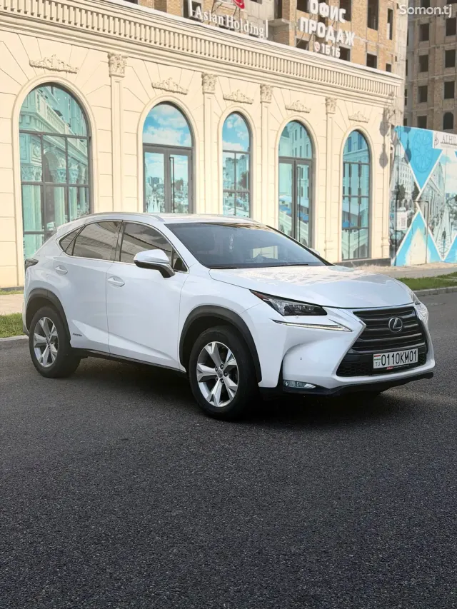 Lexus NX series 2015 · 2.5 AT