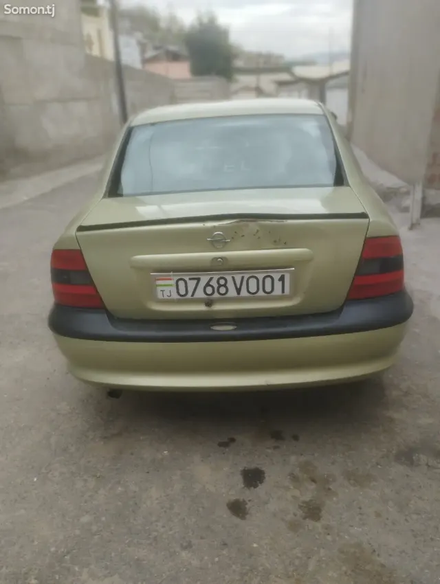 Opel Vectra B 1996 · 1.8 MT