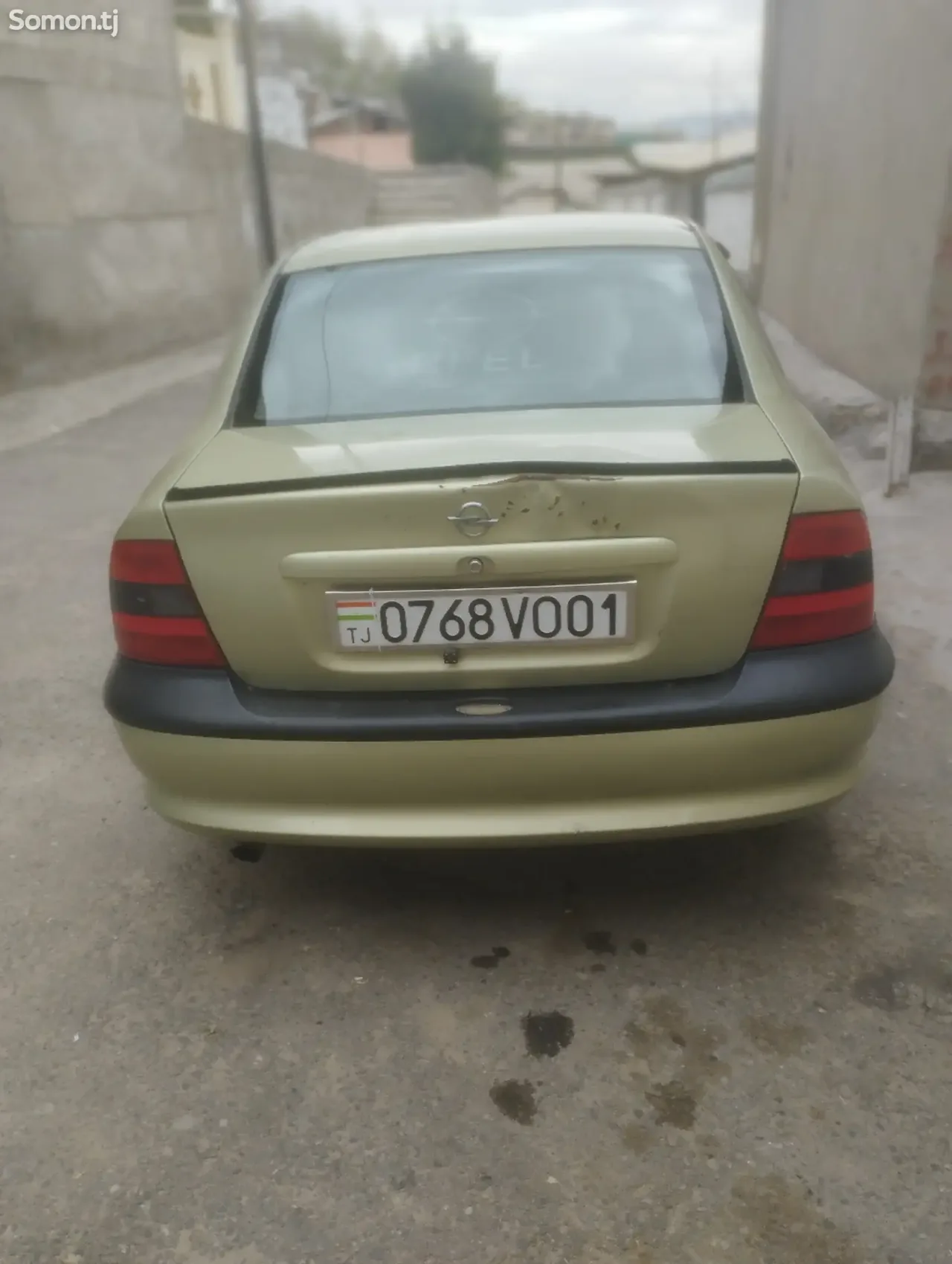 Opel Vectra B 1996 · 1.8 MT
