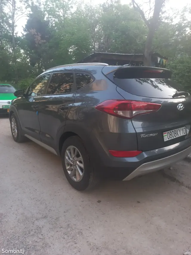 Hyundai Tucson 2017 · 2.0 AT