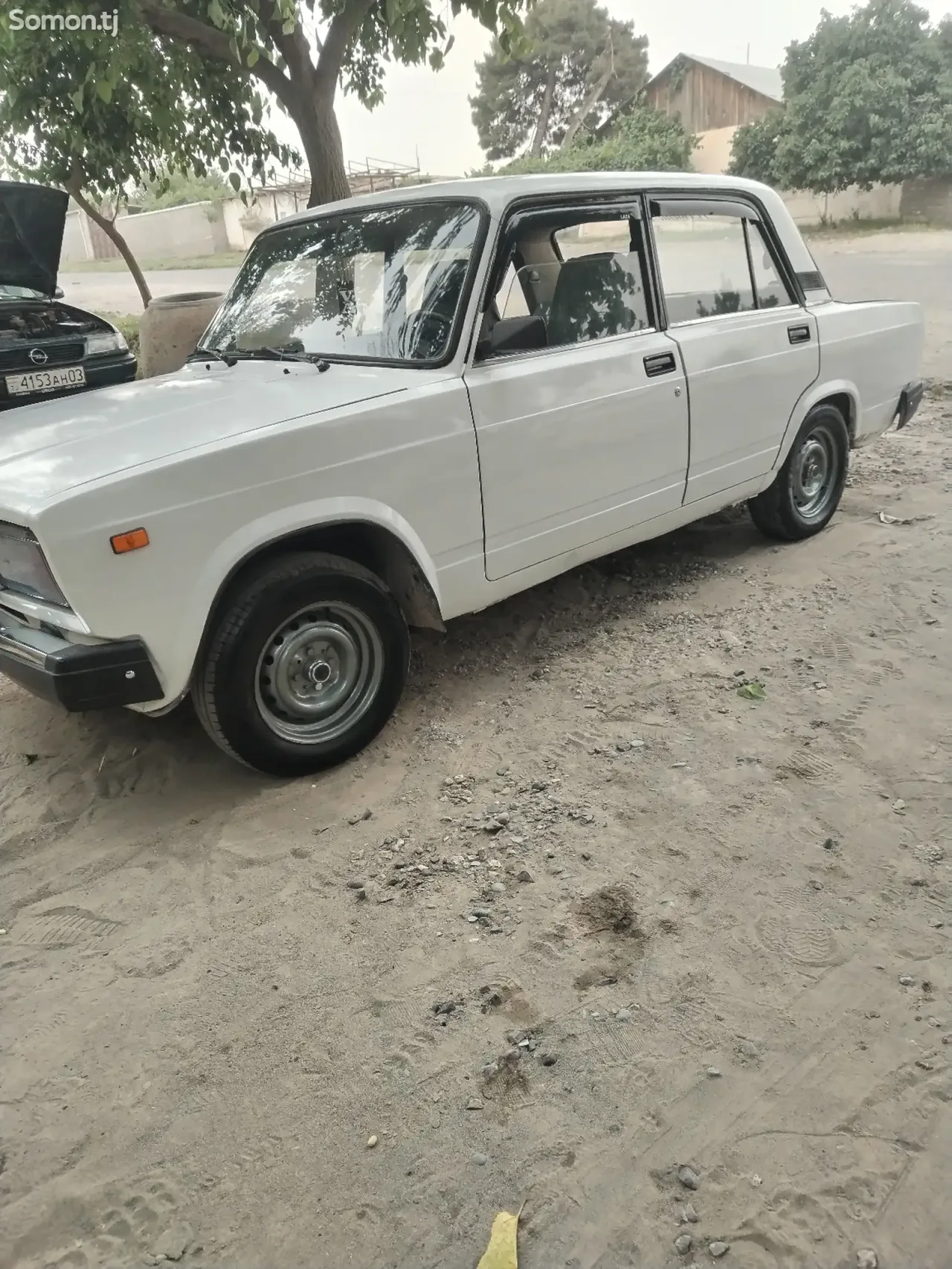 Lada (ВАЗ) 2107 2004 · 1.6 MT