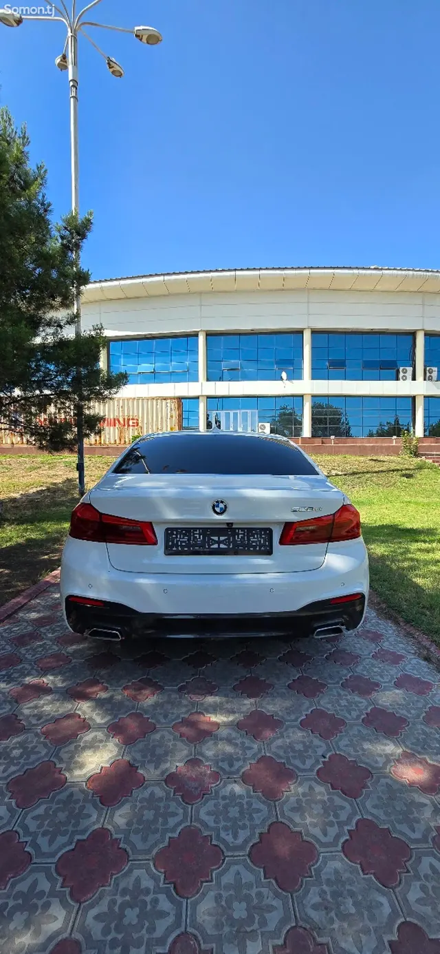 BMW 5 series 2017 · 2.0 AT