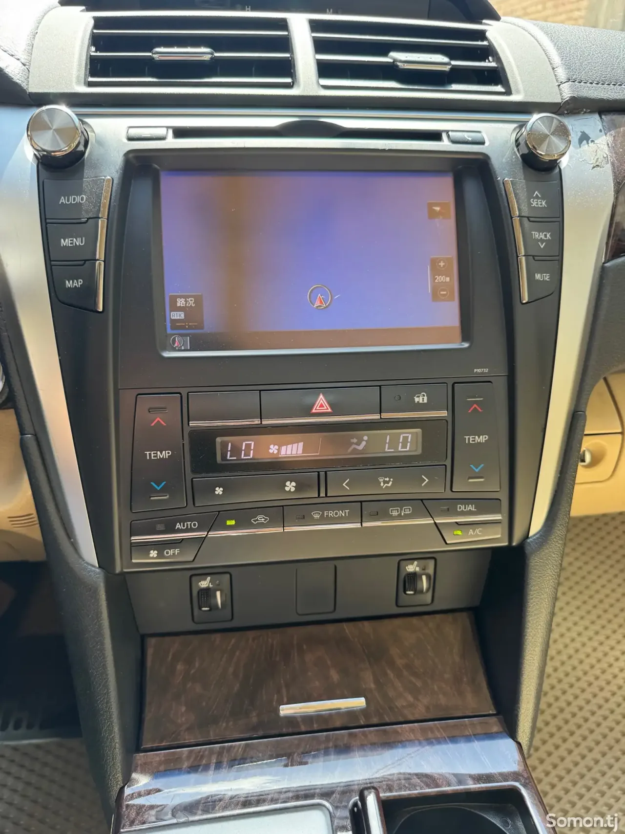 Toyota Camry 2015 · 2.5 AT