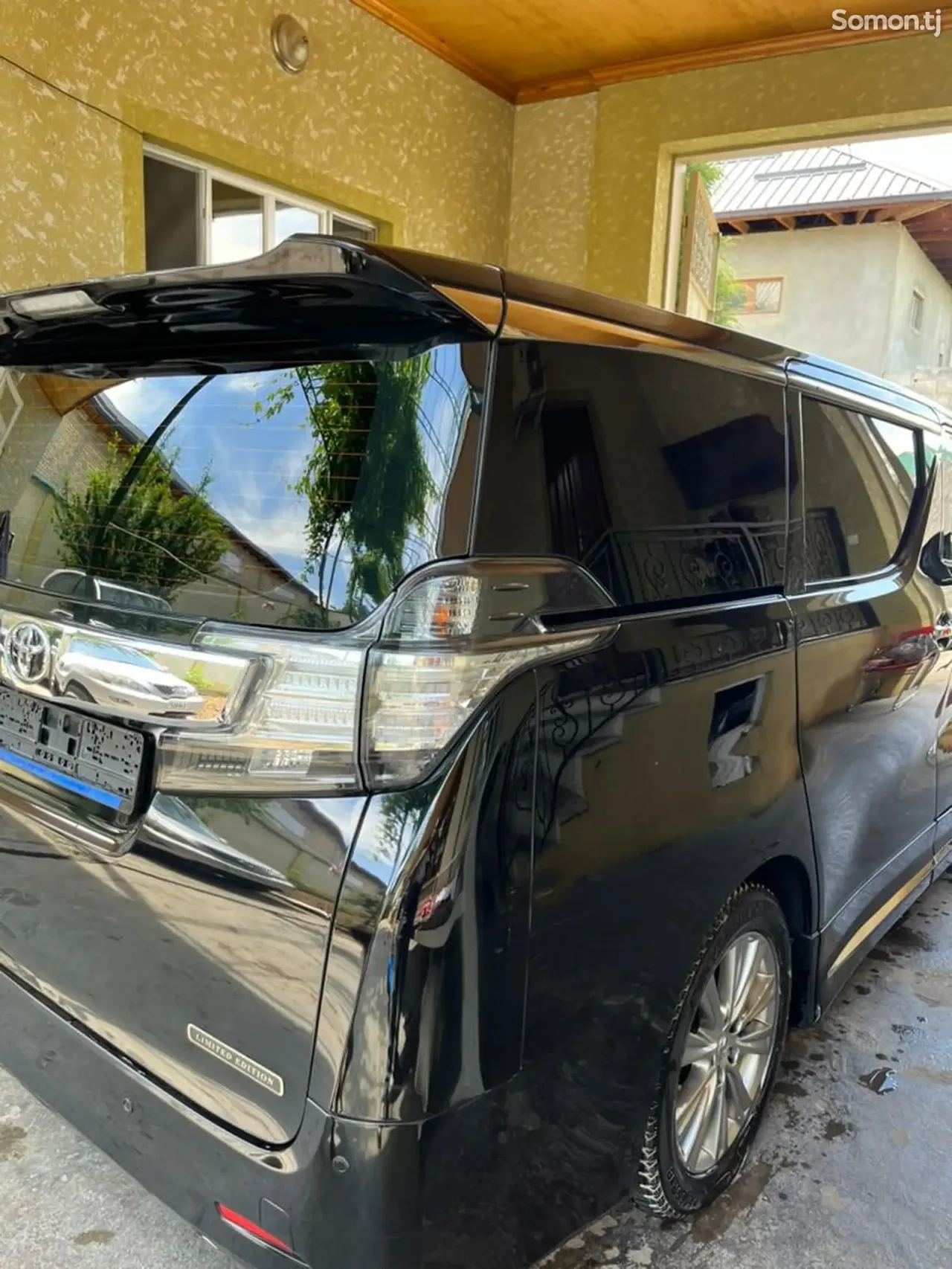 Toyota Vellfire 2018 · 3.5 AT