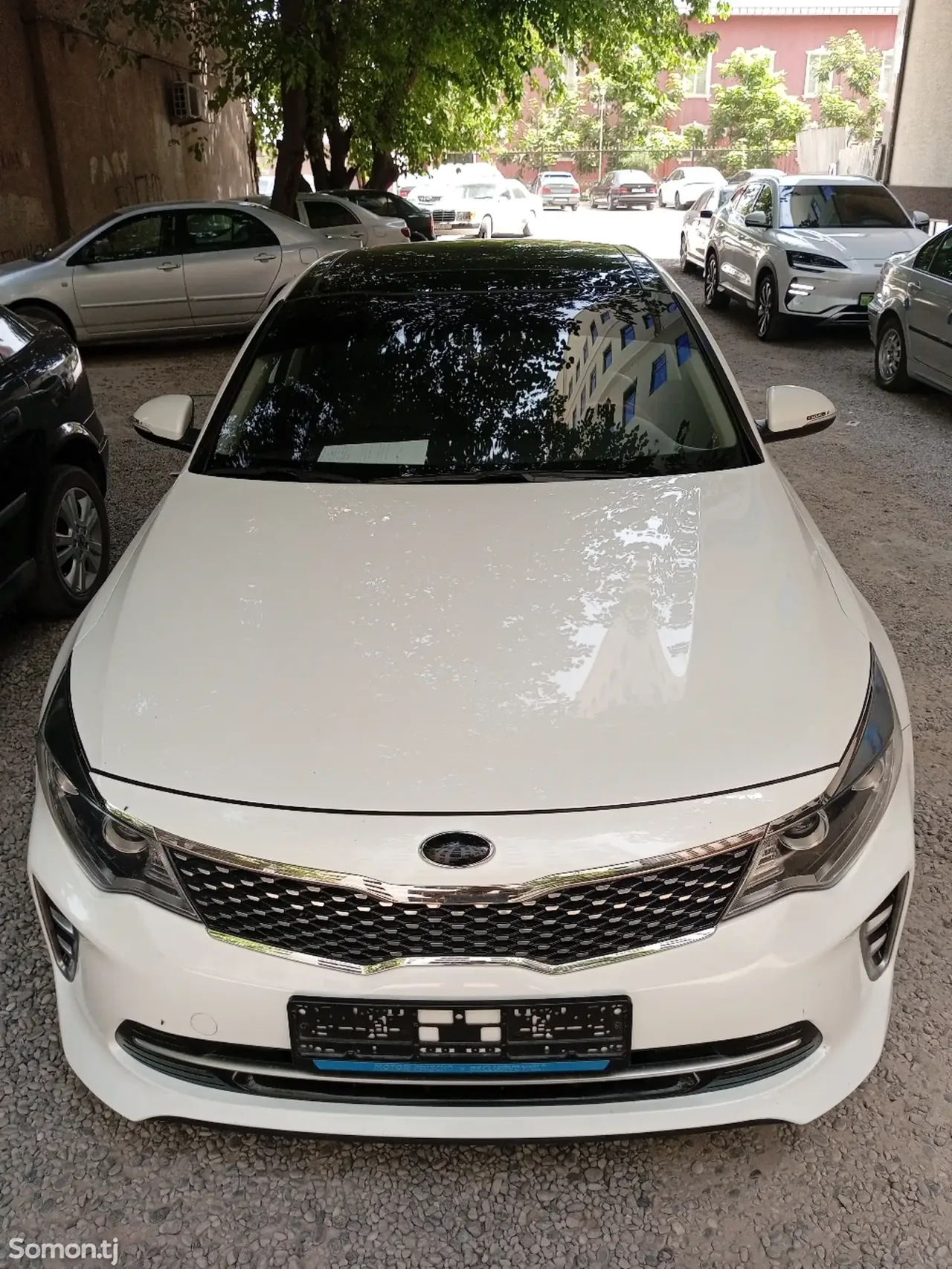 Kia K5 2016 · 2.0 AT