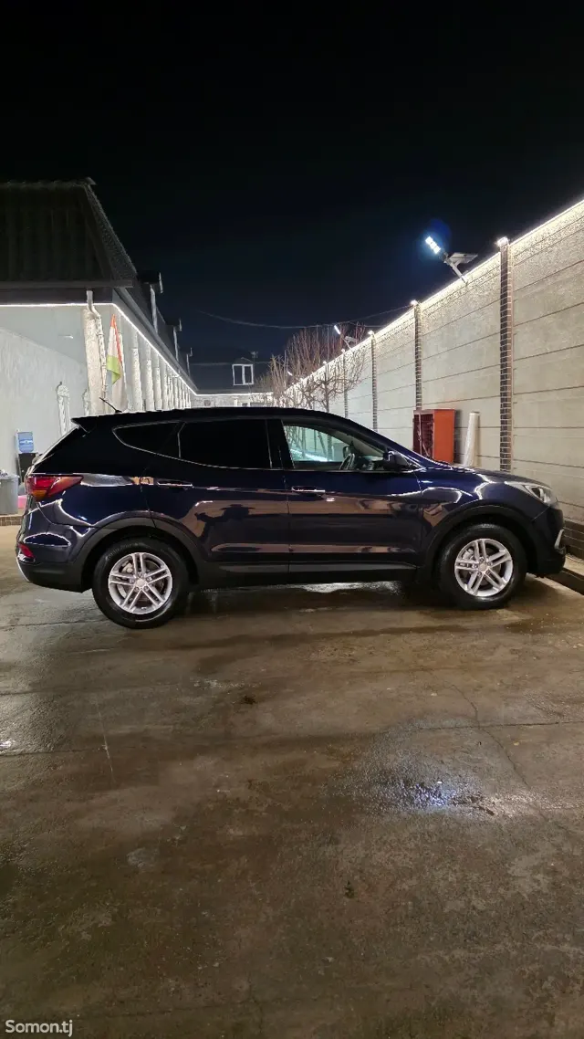 Hyundai Santa Fe 2018 · 2.4 AT