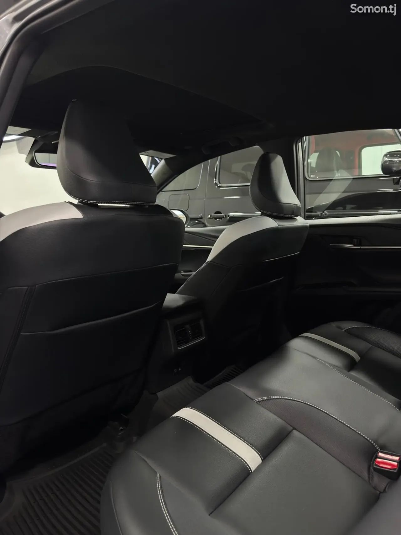 Toyota Camry 2025 · 2.5 AT