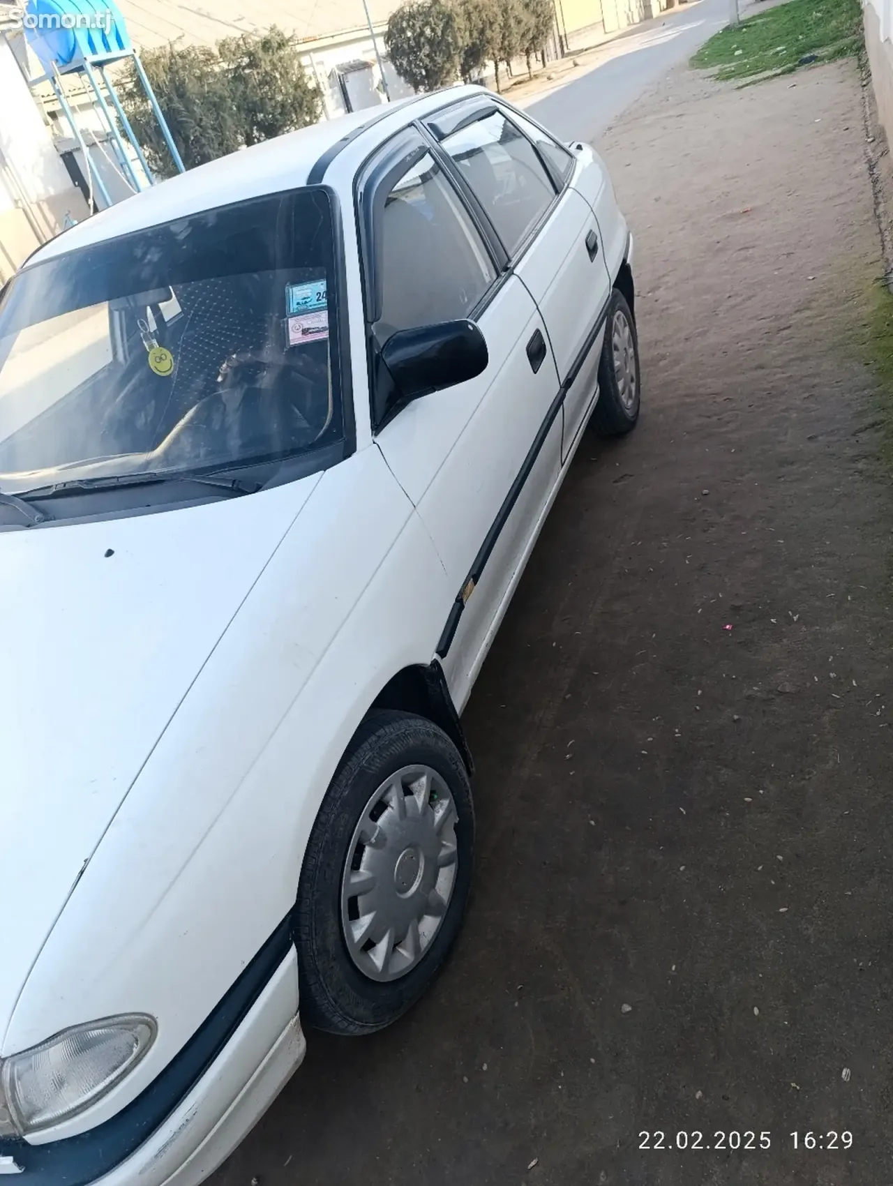 Opel Astra F 1994 · 1.6 MT