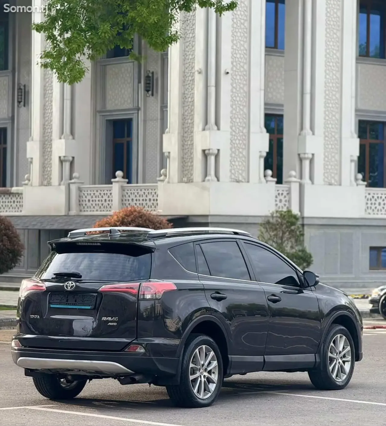 Toyota RAV 4 2017 · 2.5 AT