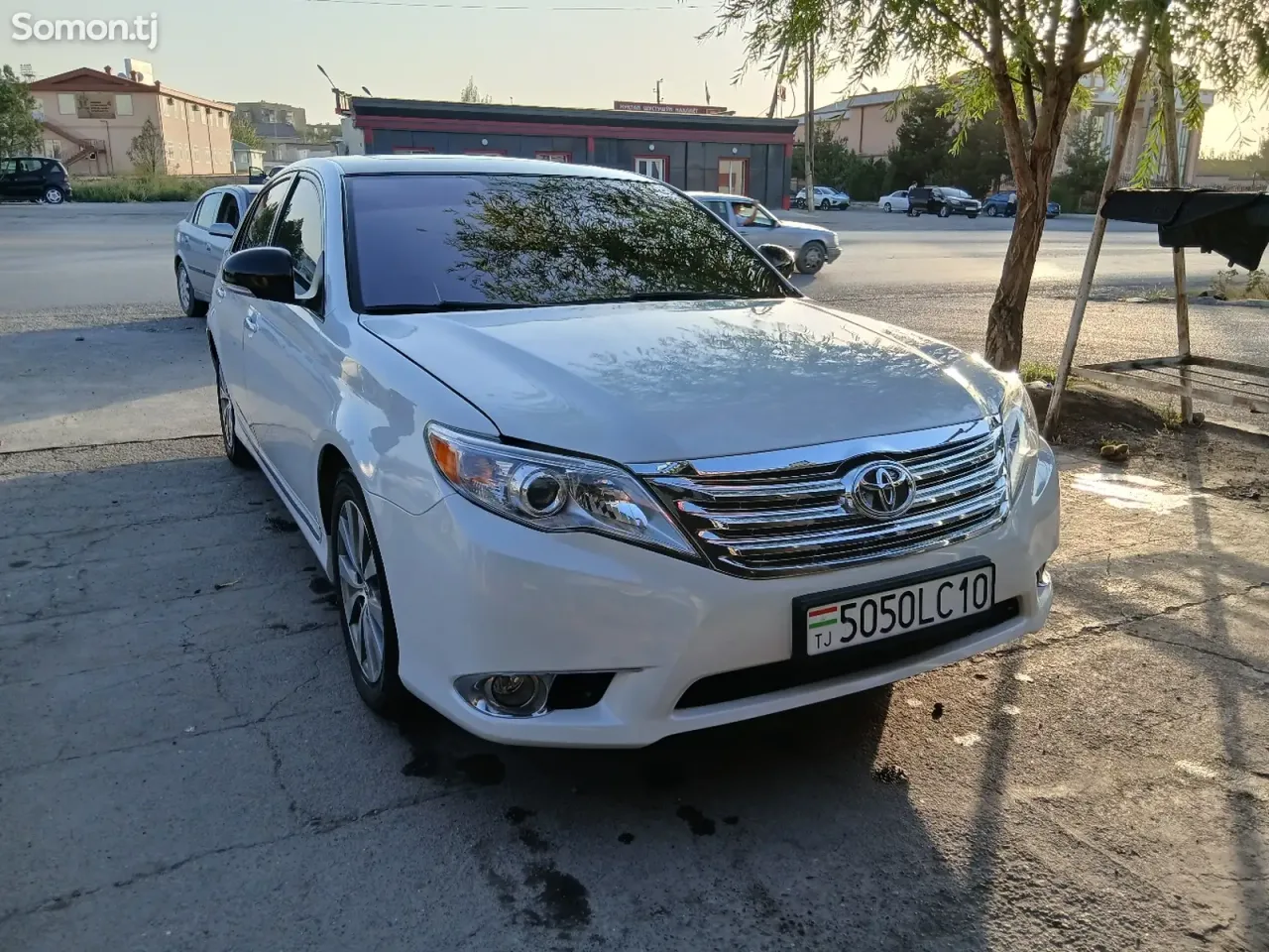 Toyota Avalon 2011 · 3.5 AT