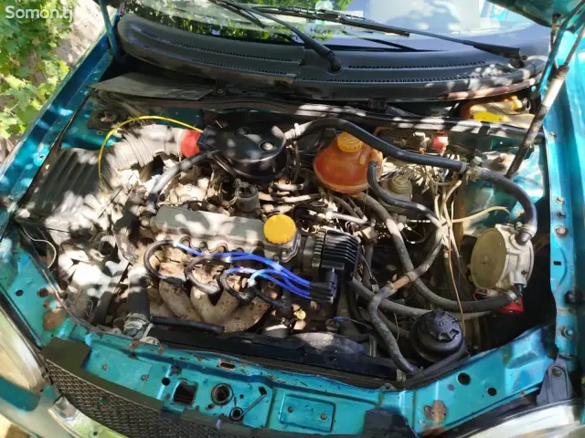 Opel Corsa 1995 · 1.6 MT