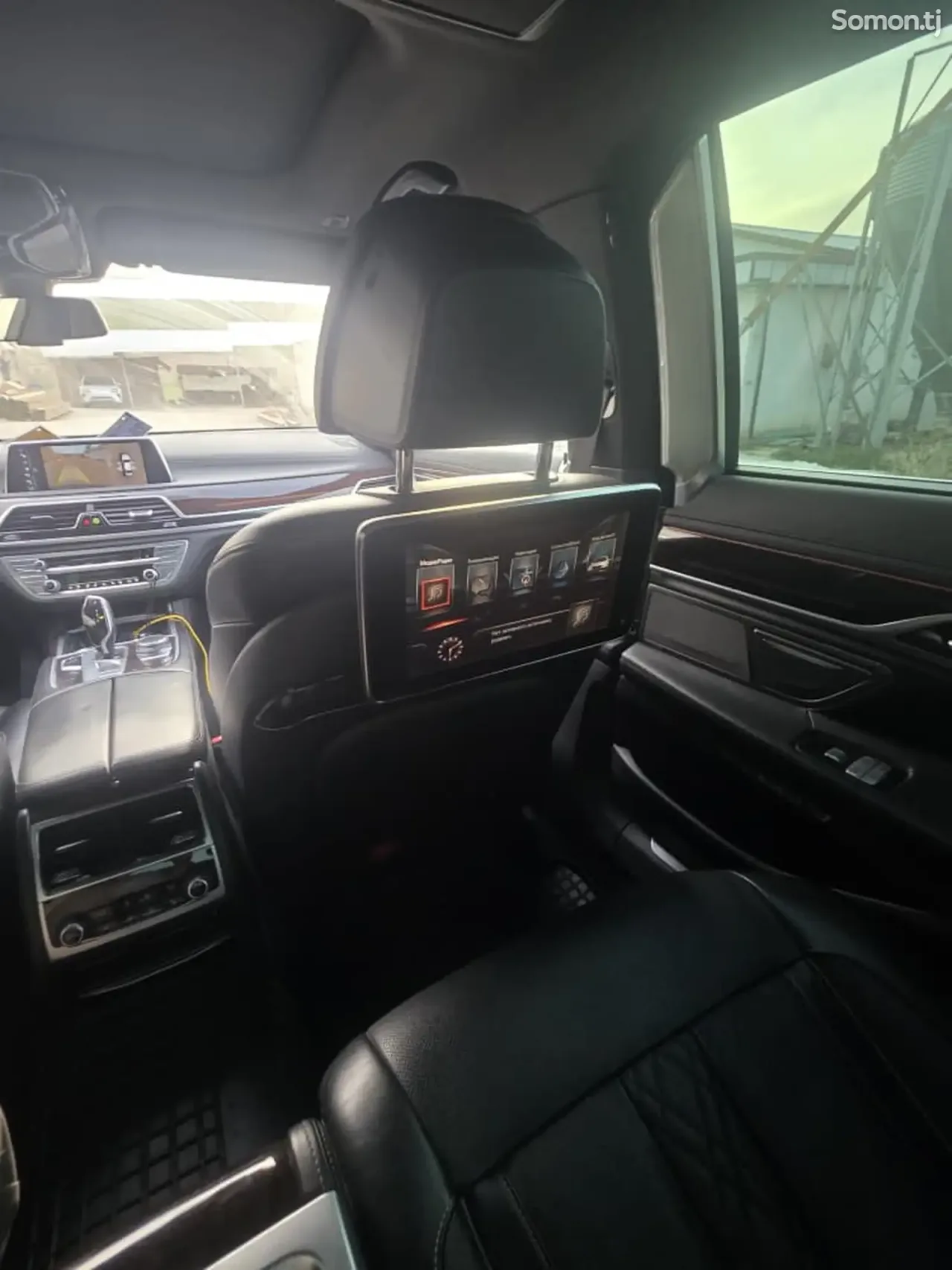 BMW 7 series 2017 · 3.0 AT