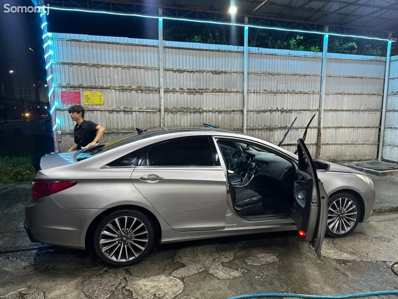 Hyundai Sonata 2010 · 2.0 AT