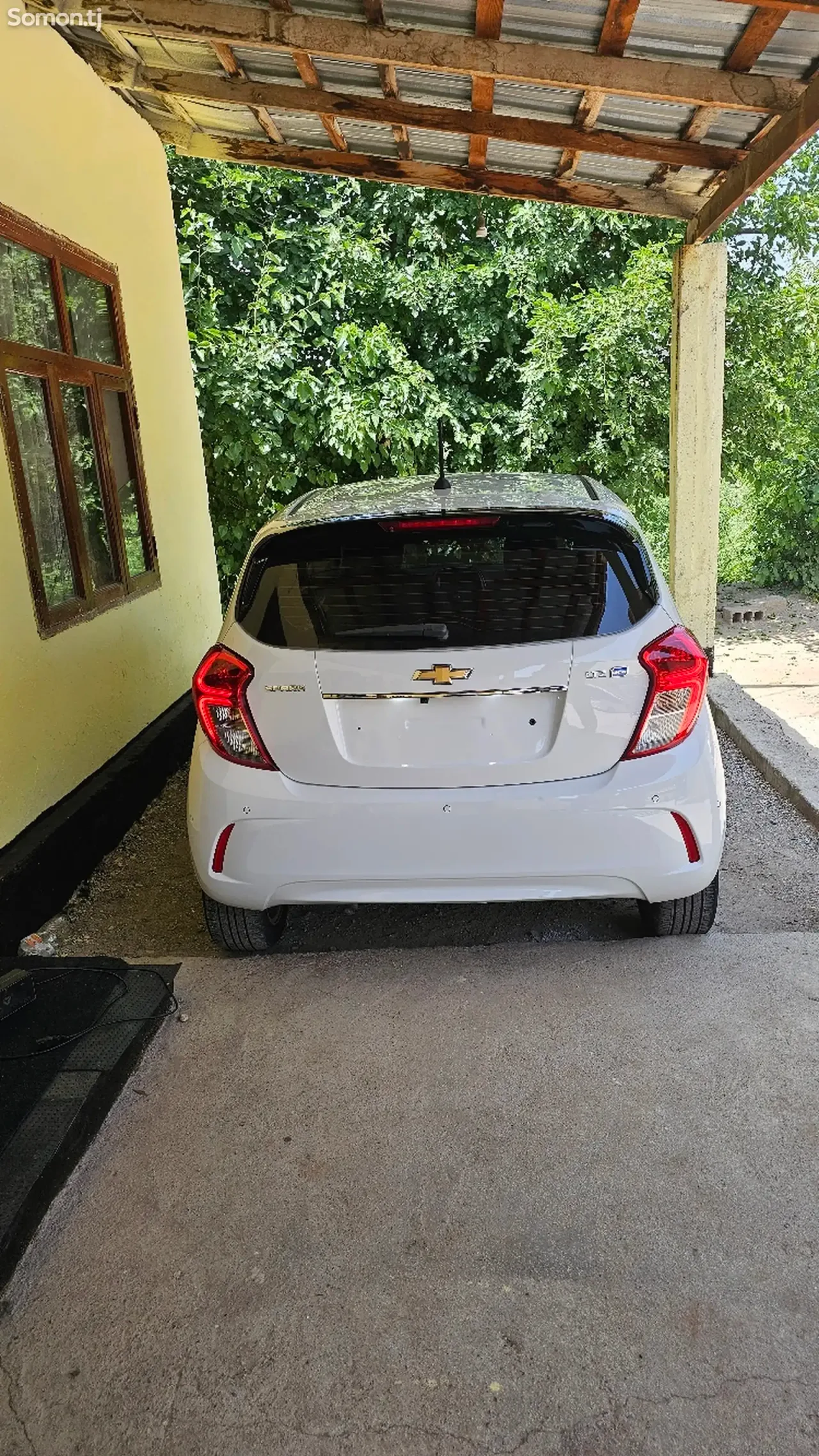 Chevrolet Spark 2015 · 1.1 AT