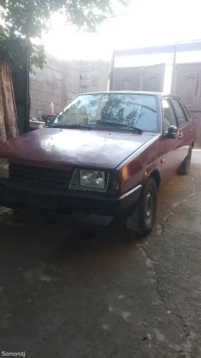 Lada (ВАЗ) 21099 2000 · 1.6 MT