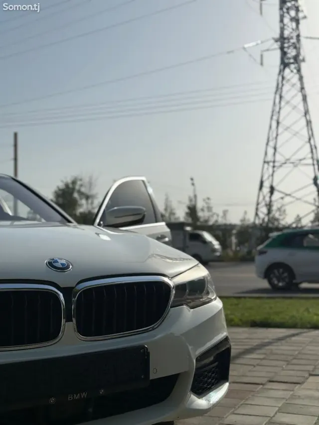 BMW 5 series 2018 · 2.0 AT