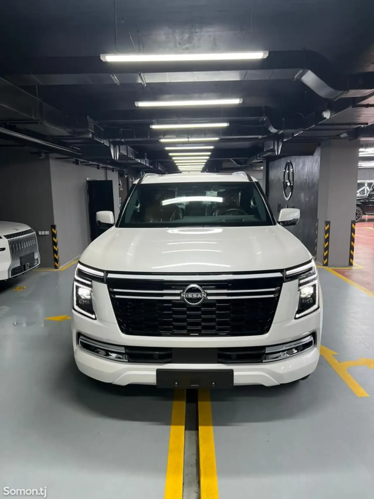 Nissan Patrol 2025 · 3.8 AMT
