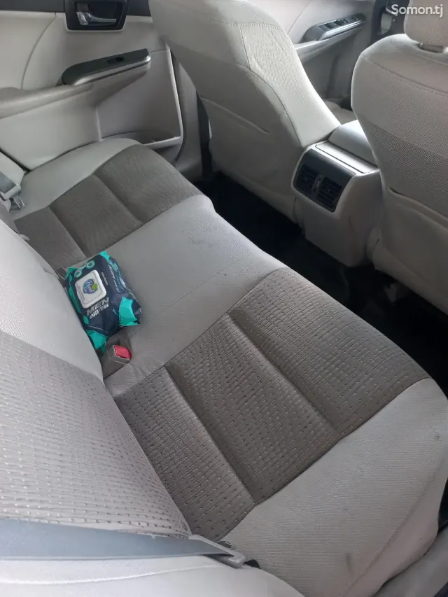 Toyota Camry 2013 · 2.5 AT