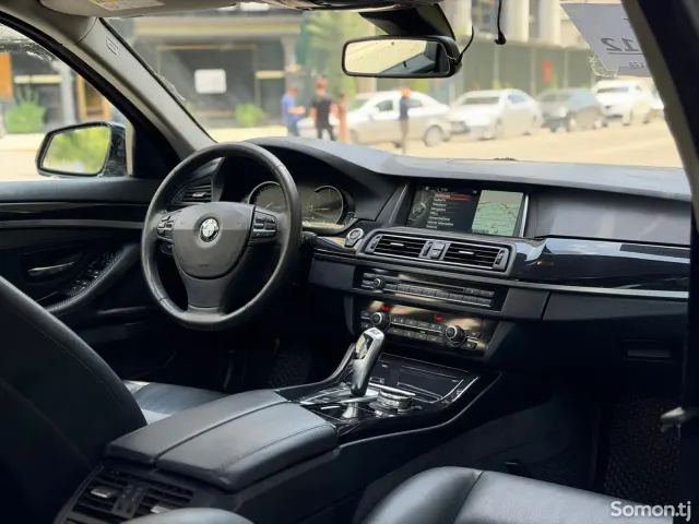 BMW 5 series 2014 · 2.0 AT