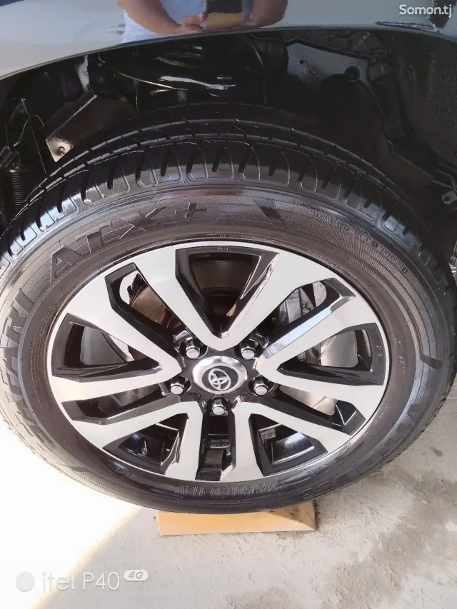Toyota Land Cruiser 2010 · 4.7 AT