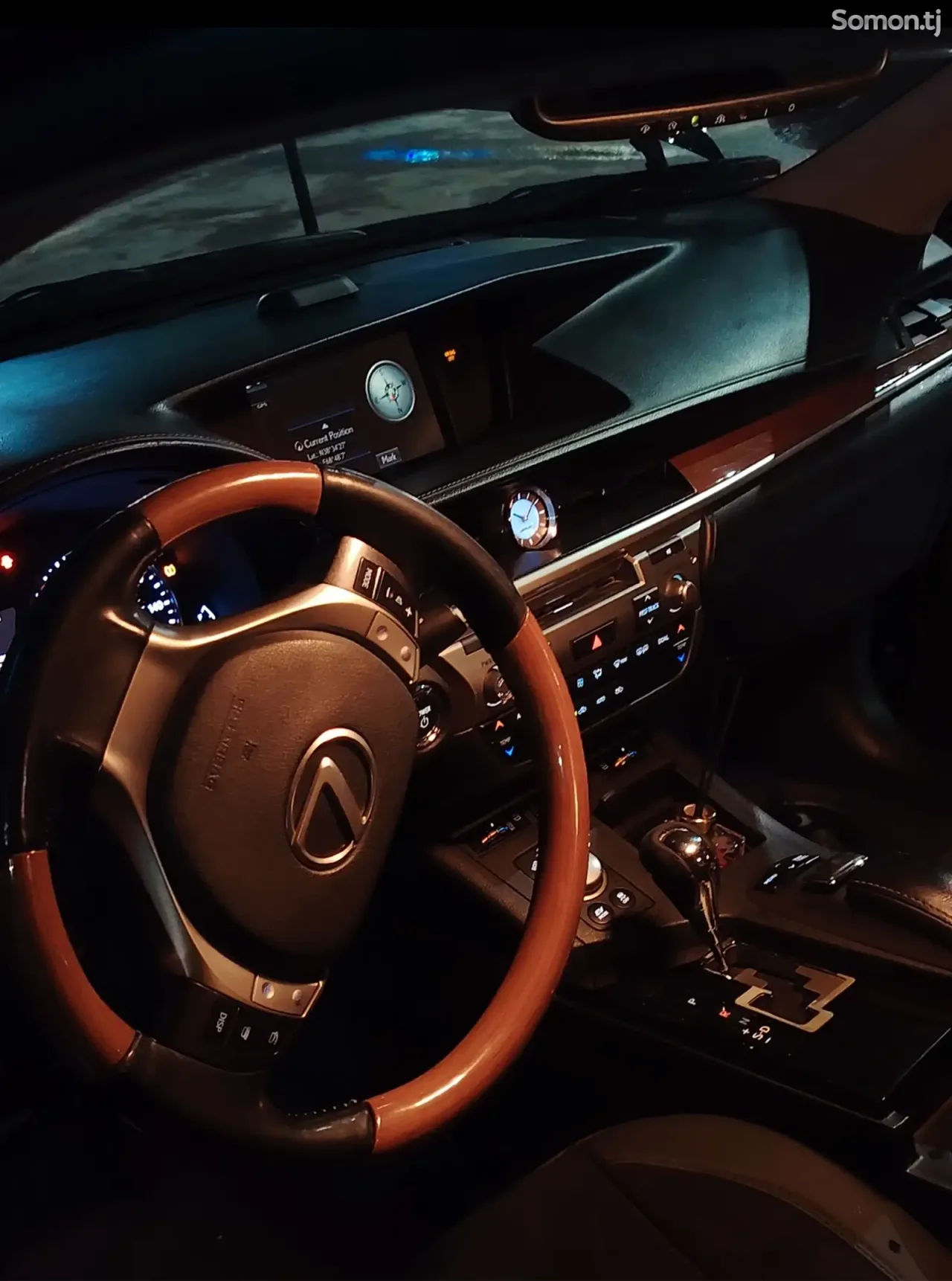 Lexus ES series 2014 · 3.0 AT