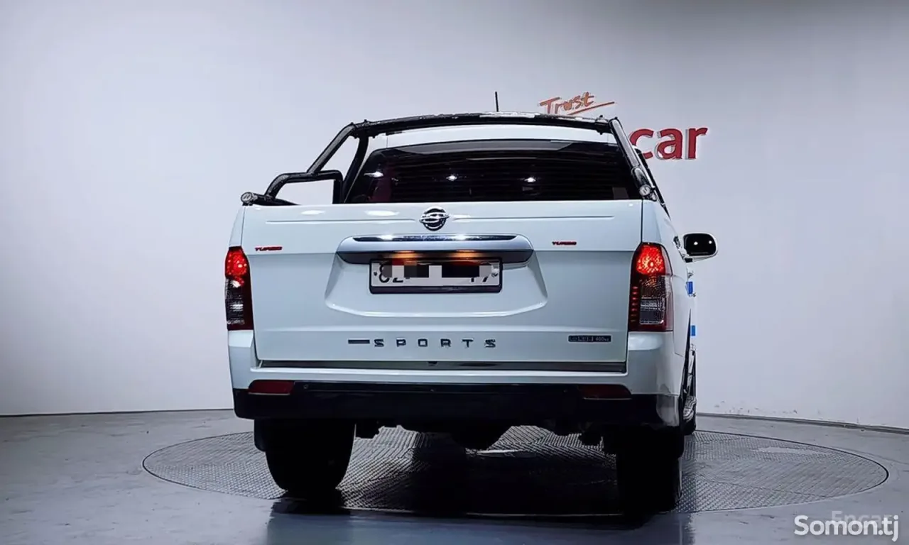Ssang Yong Korando 2015 · 2.0 AT