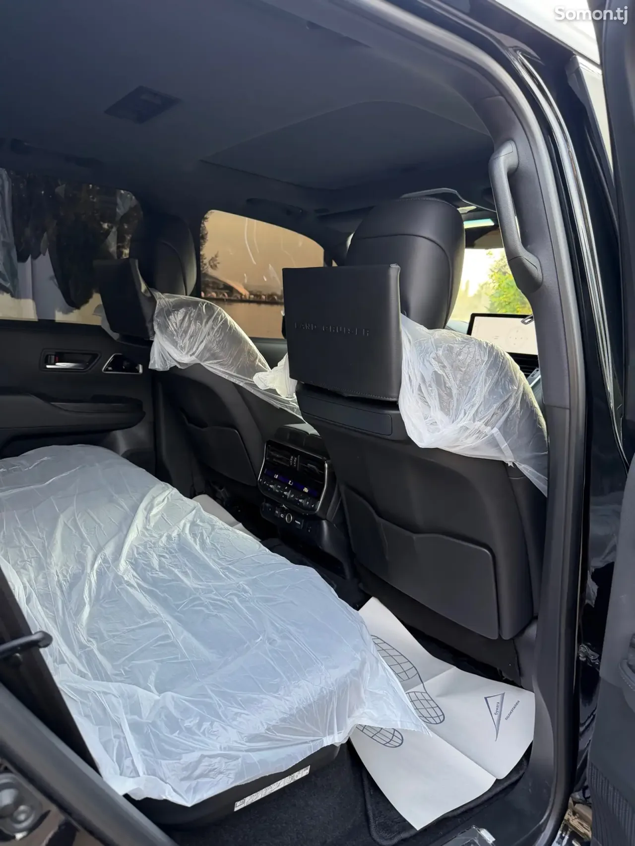 Toyota Land Cruiser 2025 · 3.5 AT