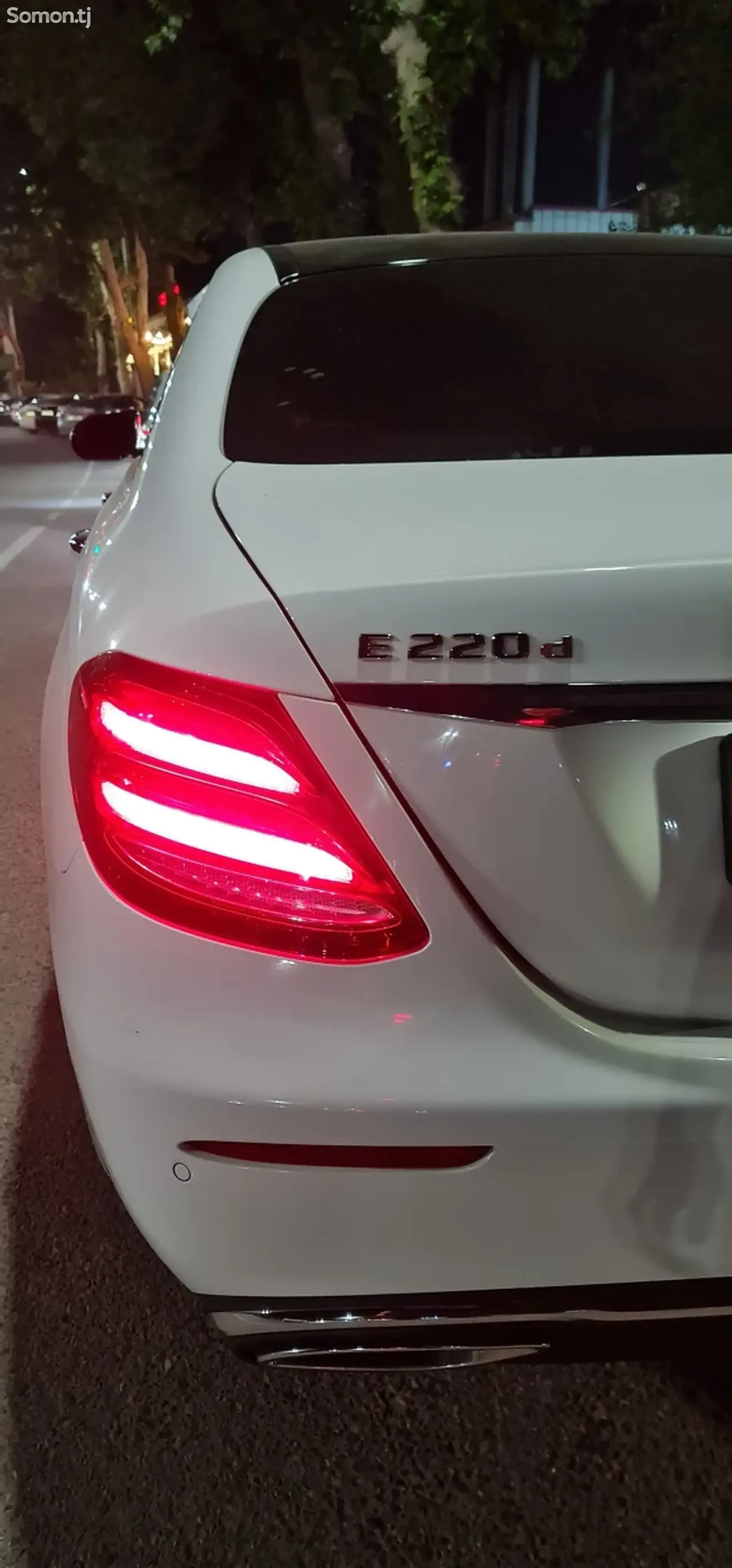Mercedes-Benz E class 2017 · 2.2 AT