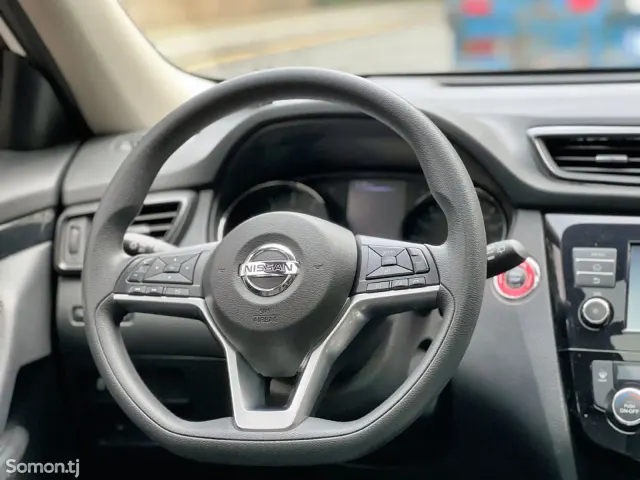 Nissan X-Trail 2017 · 2.0 AT