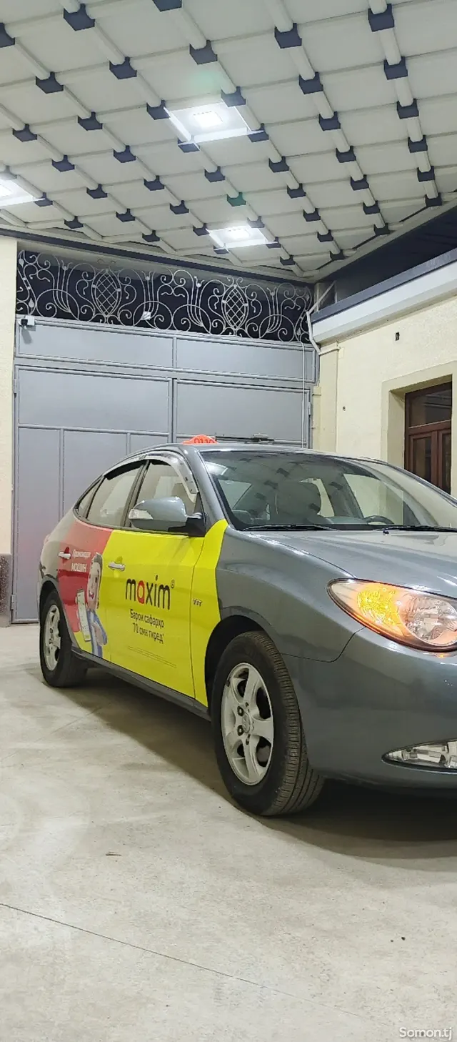Hyundai Accent 2010 · 1.6 AT