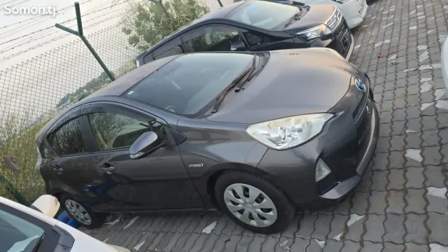 Toyota Aqua 2014 · 1.5 AT