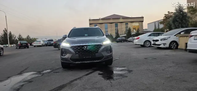 Hyundai Santa Fe 2019 · 2.0 AT