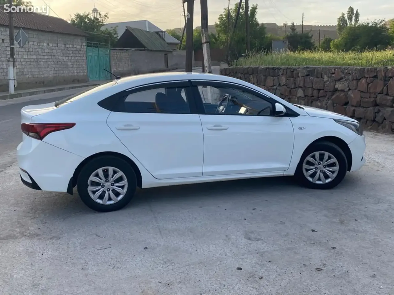 Hyundai Accent 2018 · 1.5 AT