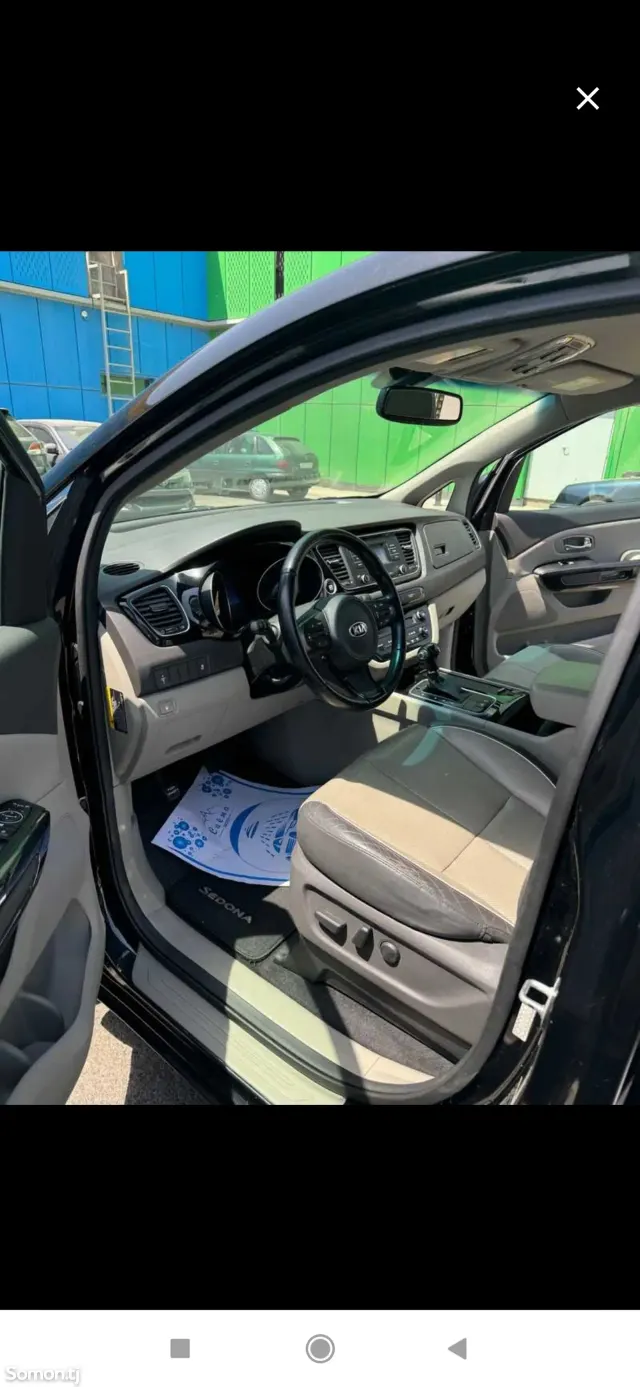 Kia Carnival 2014 · 3.3 AT