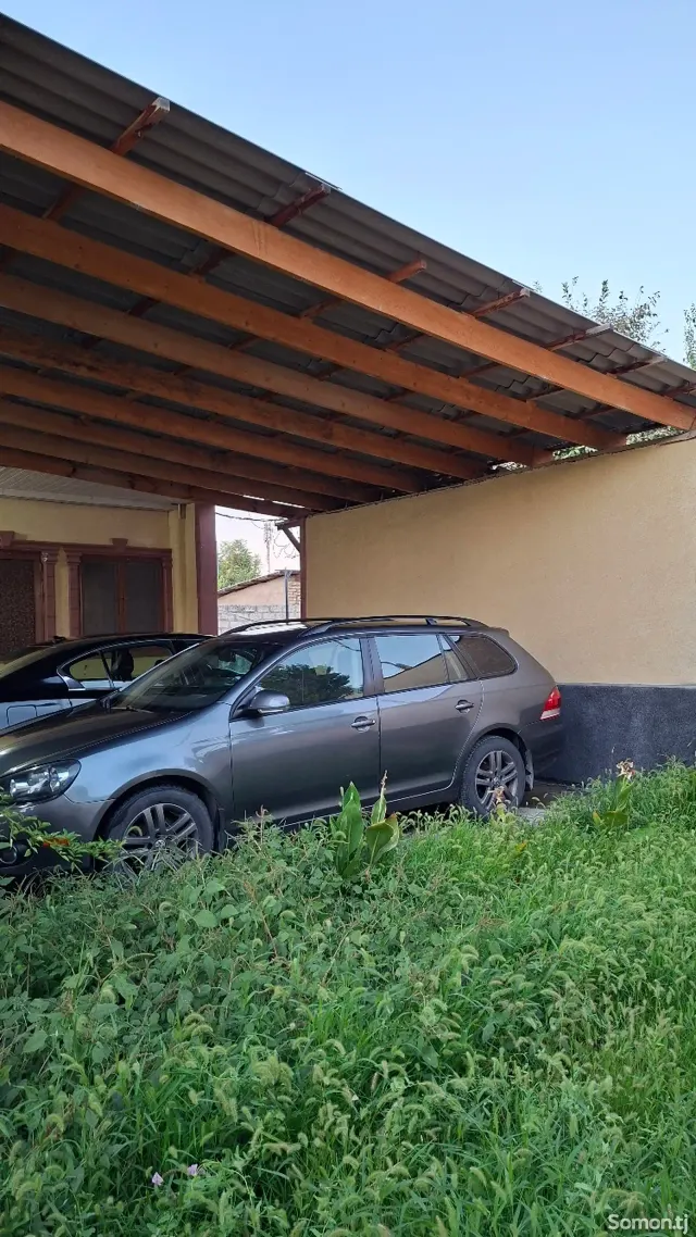 Volkswagen Jetta 2010 · 2.5 AT