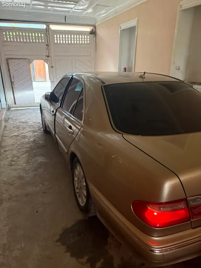 Mercedes-Benz E class 2001 · 2.4 AT