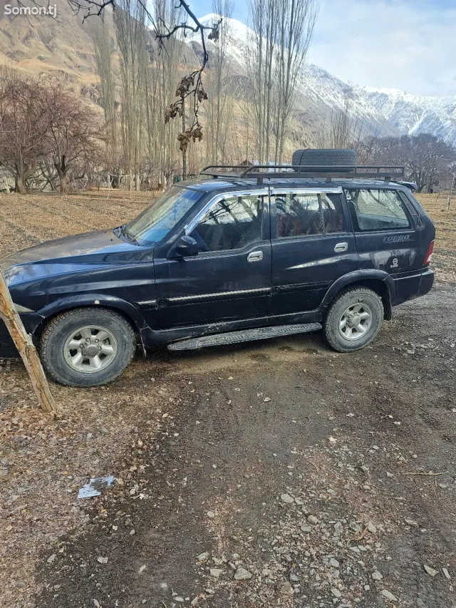 Ssang Yong Musso 1999 · 2.9 MT