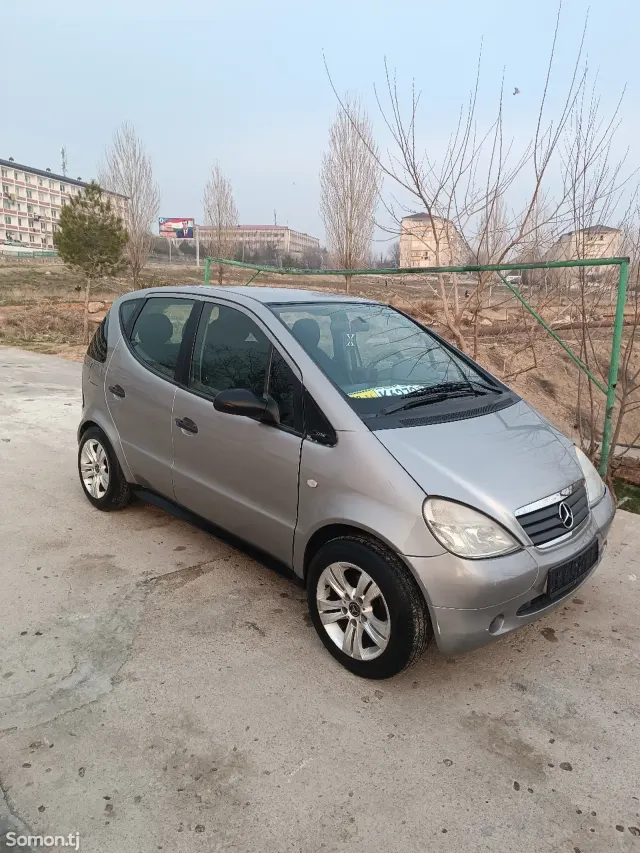 Mercedes-Benz A class 2000 · 1.4 MT