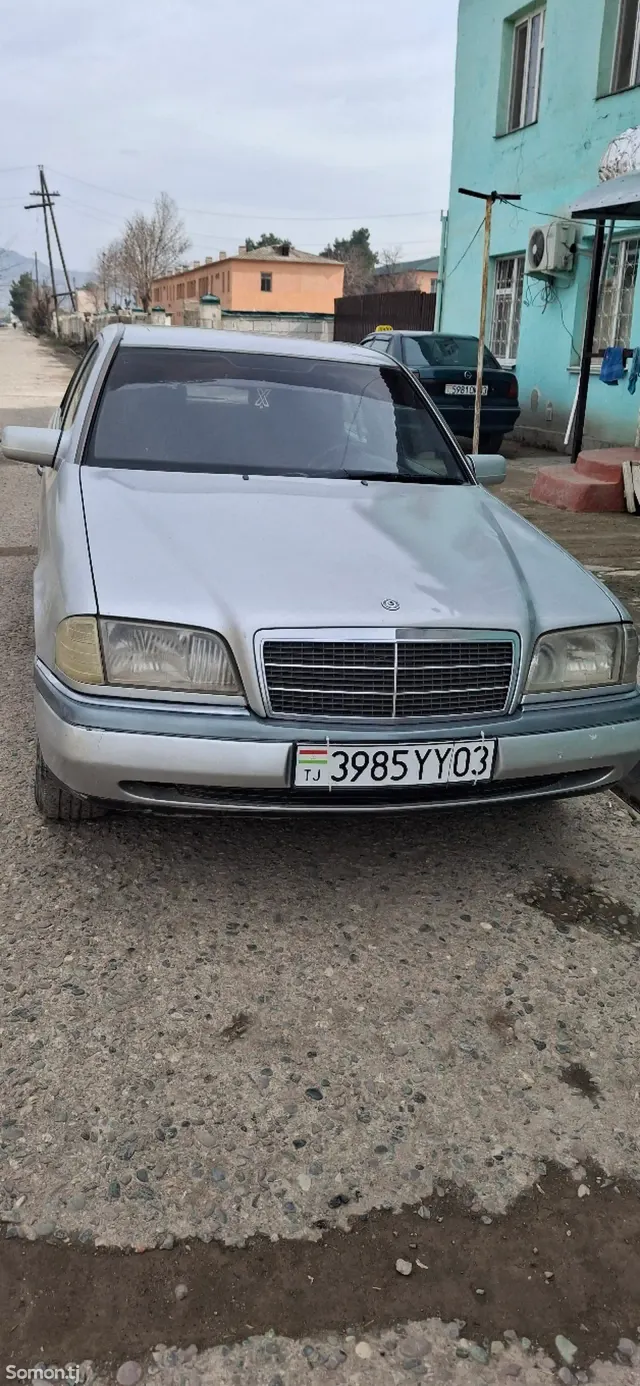 Mercedes-Benz C class 1995 · 1.8 MT
