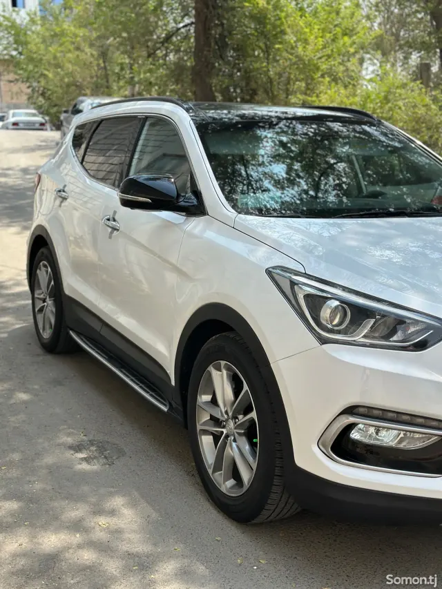 Hyundai Santa Fe 2017 · 2.0 AT