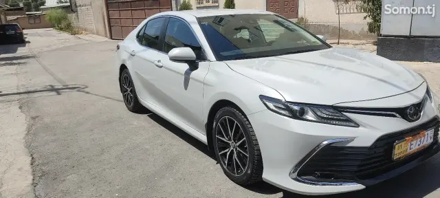 Toyota Camry 2023 · 2.5 AT