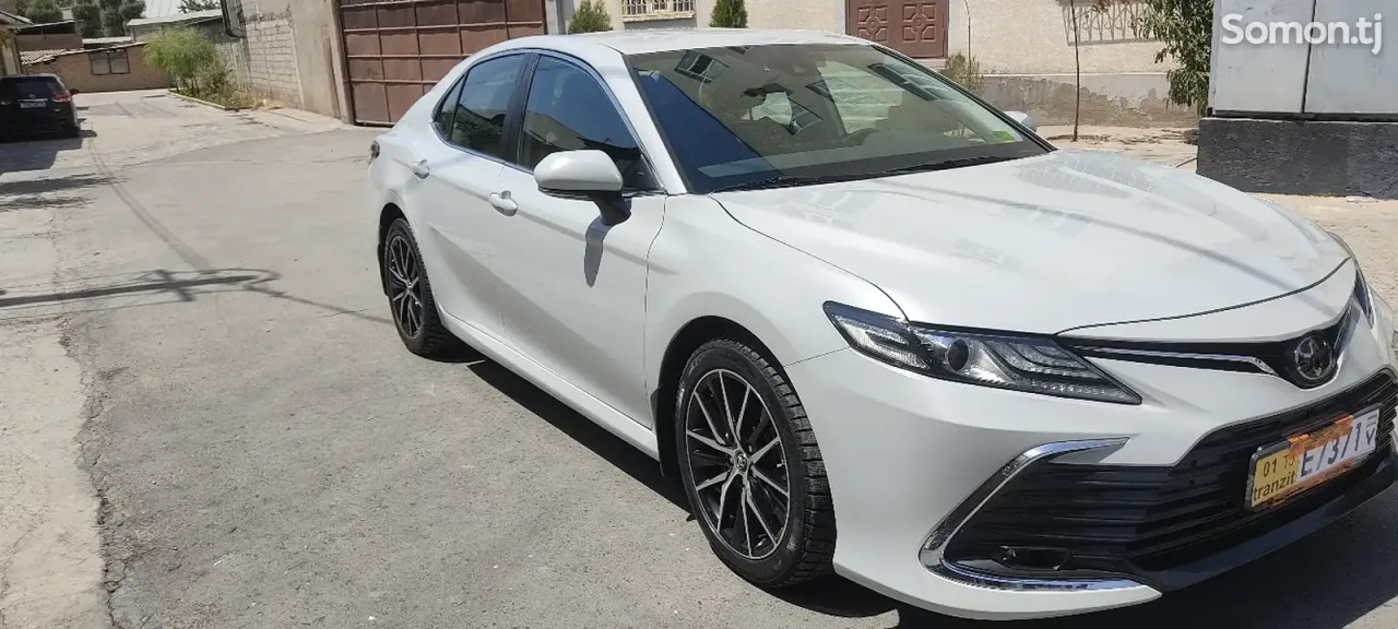 Toyota Camry 2023 · 2.5 AT