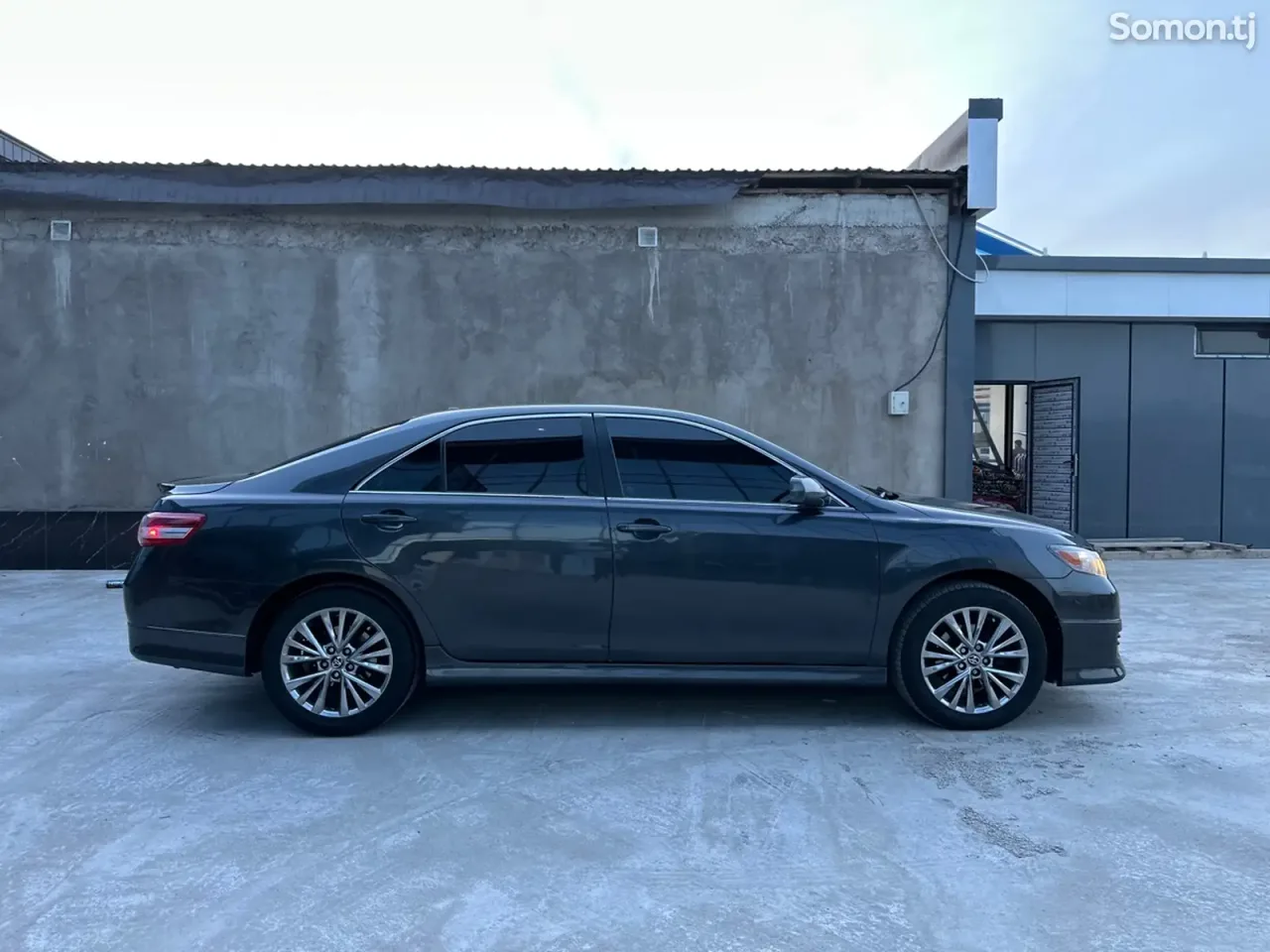 Toyota Camry 2011 · 2.5 AT