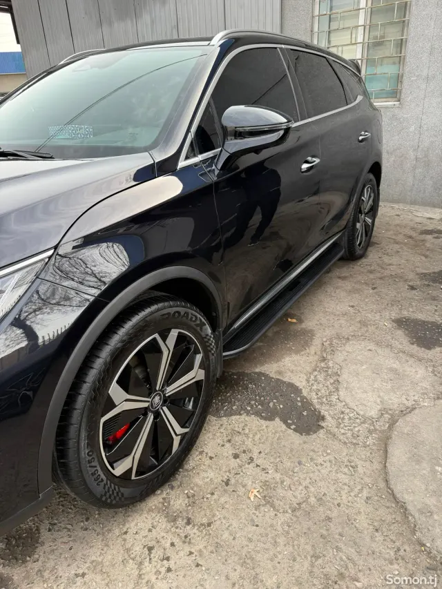 BYD Tang 2023 · AT